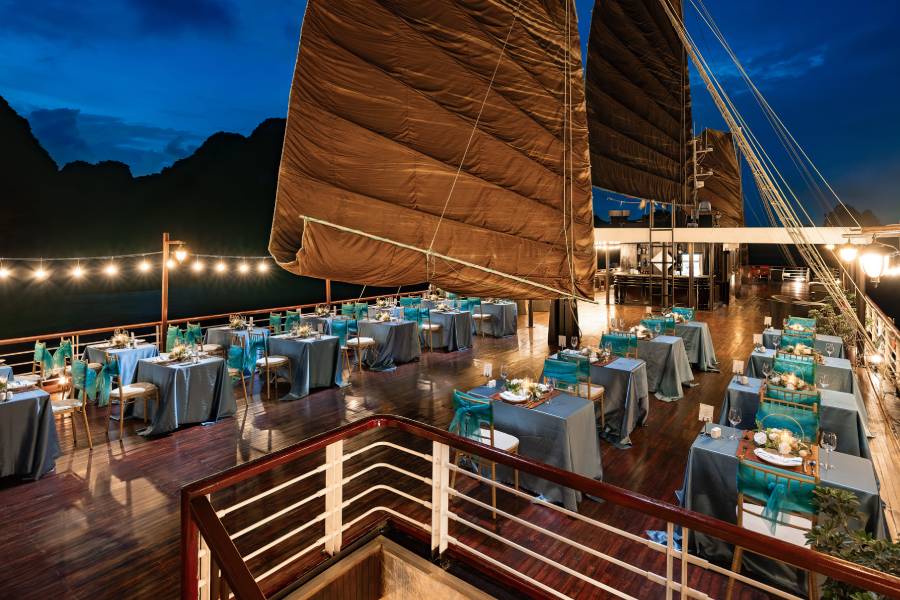 Amanda Luxury Cruise Lan Ha