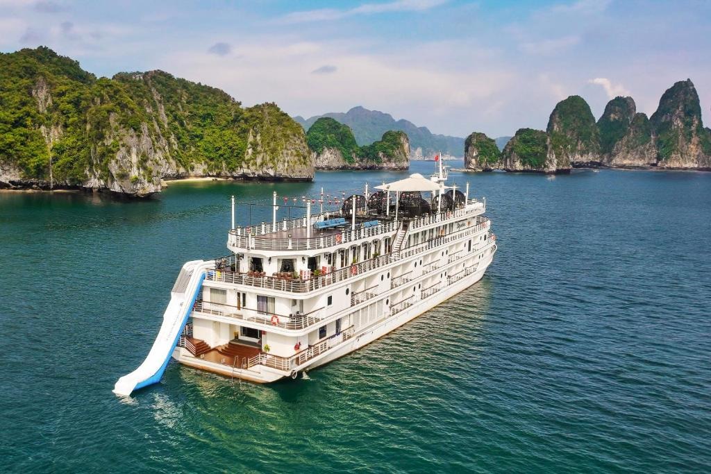 Ambassador Signature Cruise