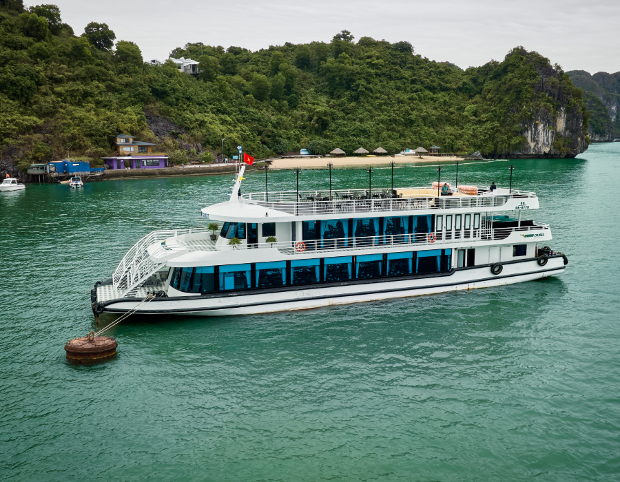 VDream Cruise is designed with many modern facilities