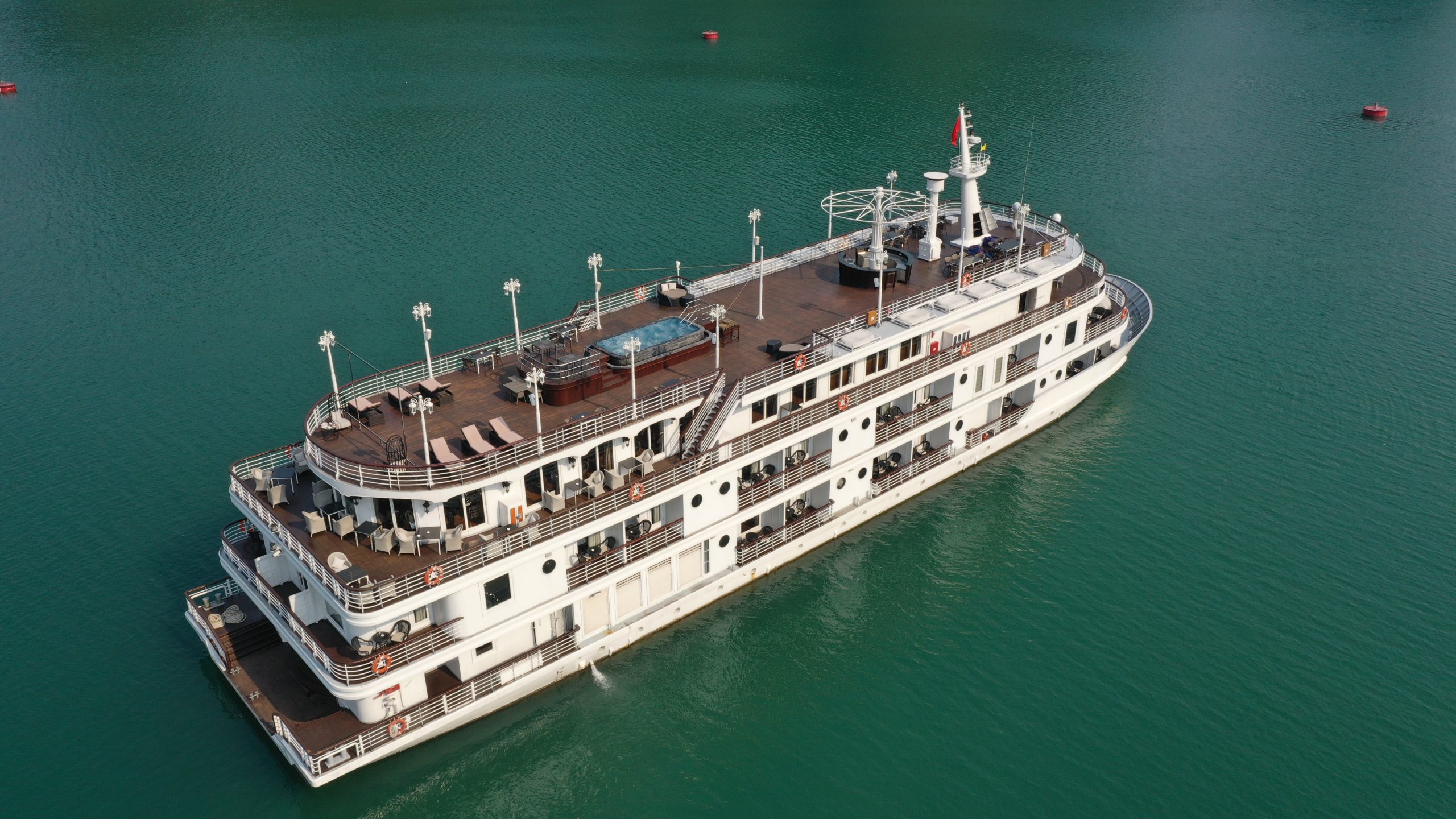 Paradise Elegance Cruise