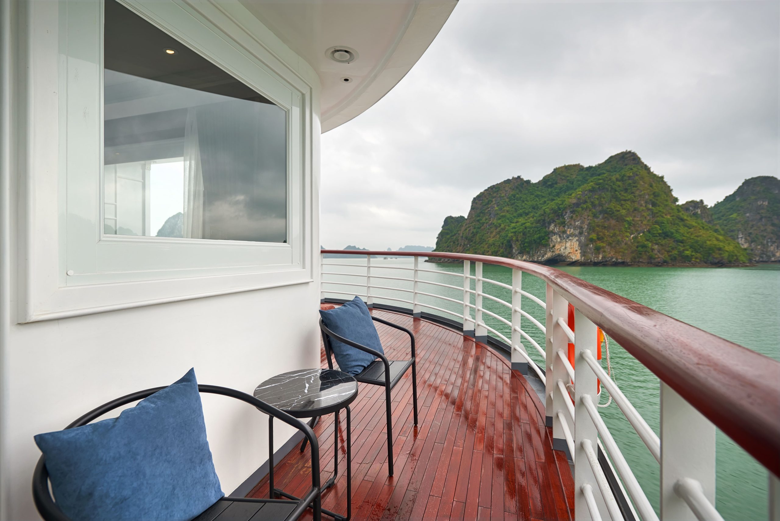 Paradise Grand Cruise balcony