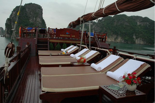 Dragon’s Pearl Junk sundeck