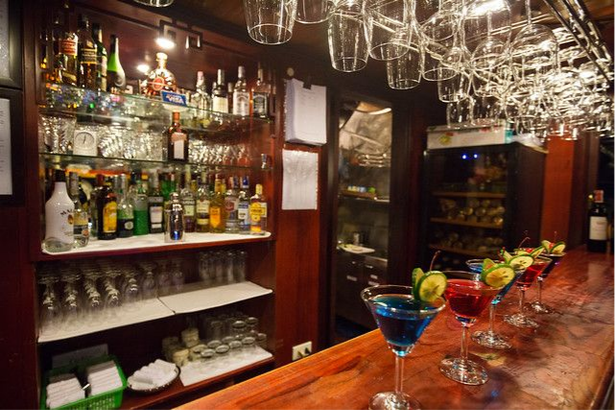 Dragon’s Pearl Junk bar