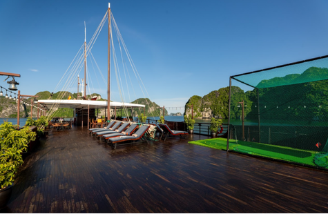 Mila Cruise sundeck