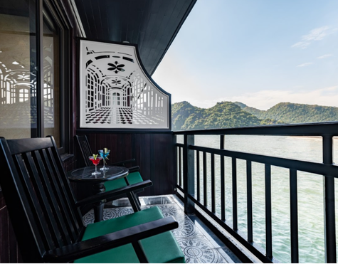 Rita Cruise balcony