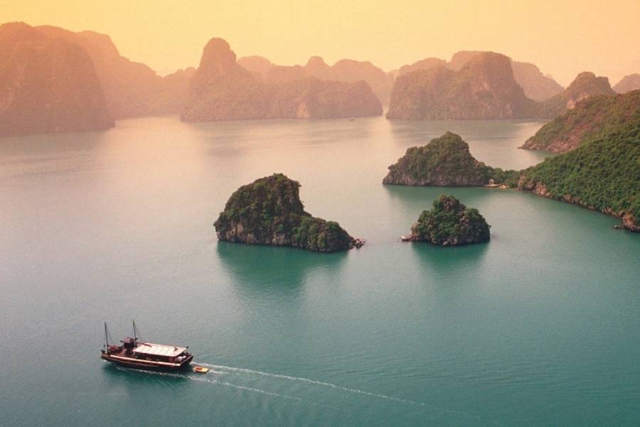 Lan ha bay Halong Bay popular destination in Vietnam