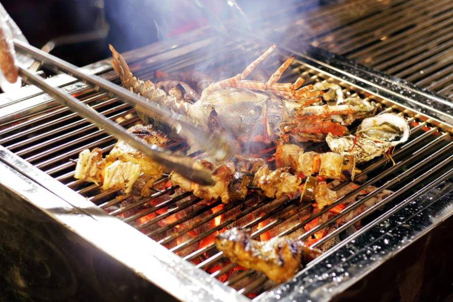 Enjoy delicious food in Halong