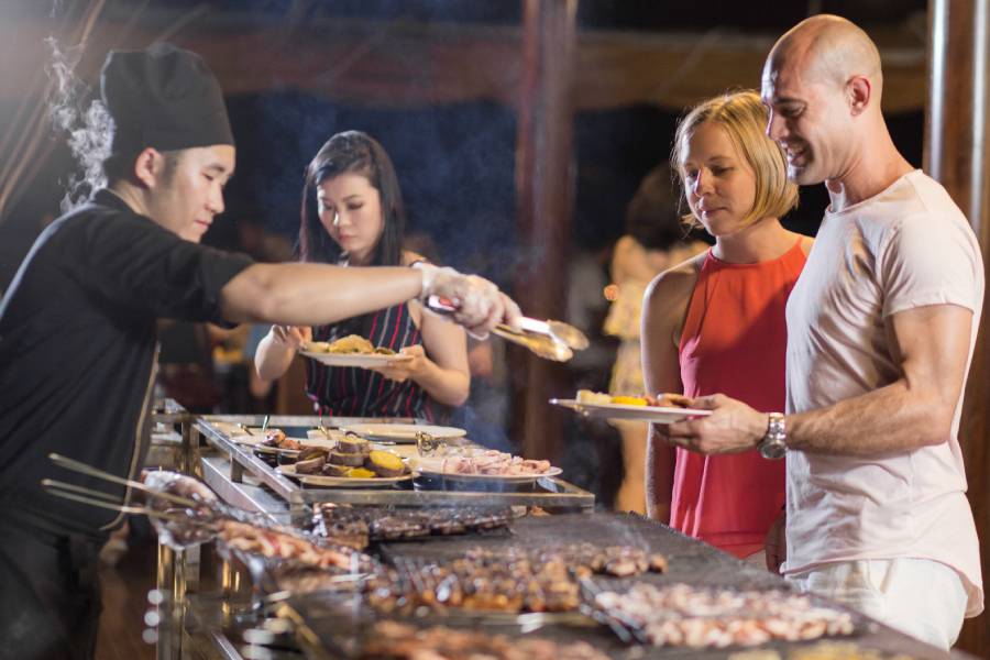 Taste local sea foods in Halong