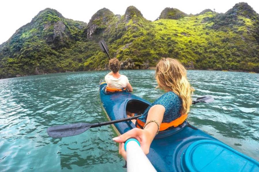 Kayaking around Ti Top Beach