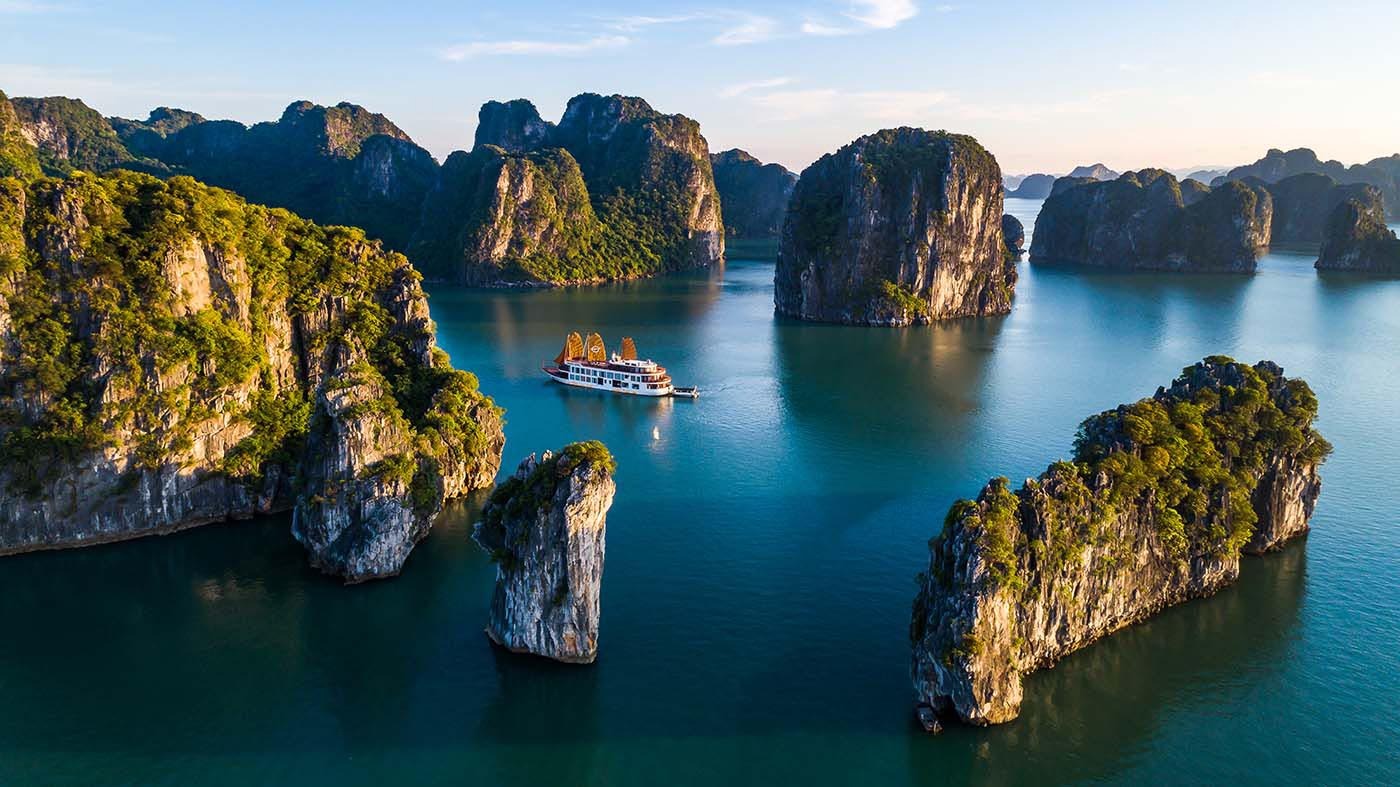 Understand the Bai Tu Long Bay climate