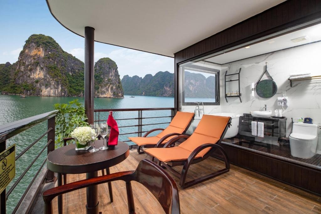 Why combine Halong Bay cruises and spa