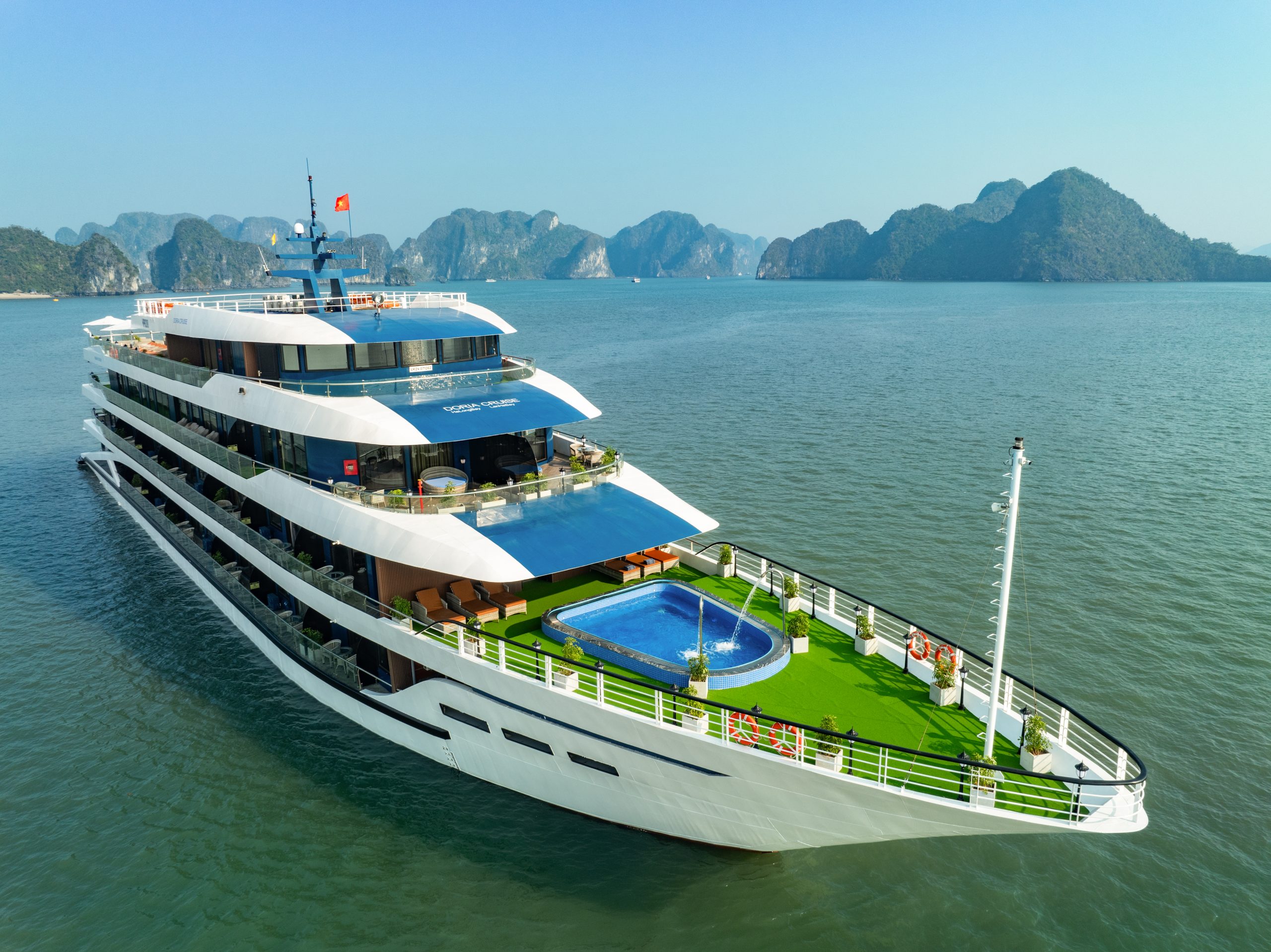 Learn about Doria Overnight Cruise