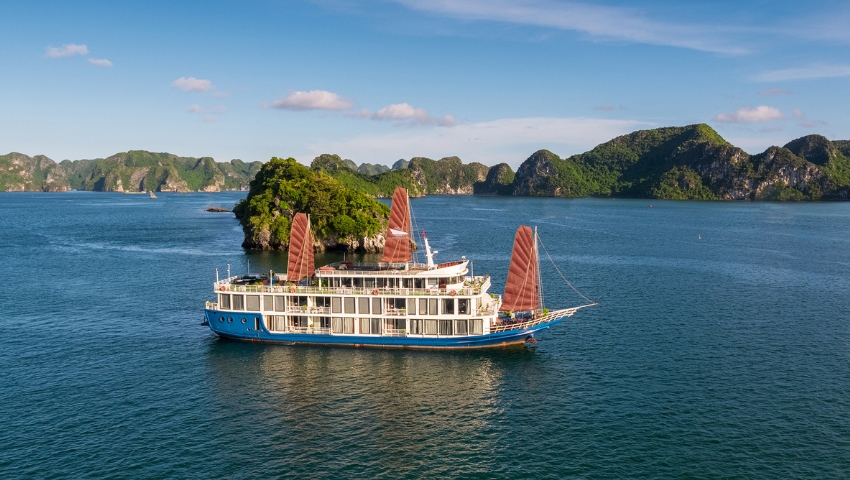 Le Journey Luxury Overnight Cruise